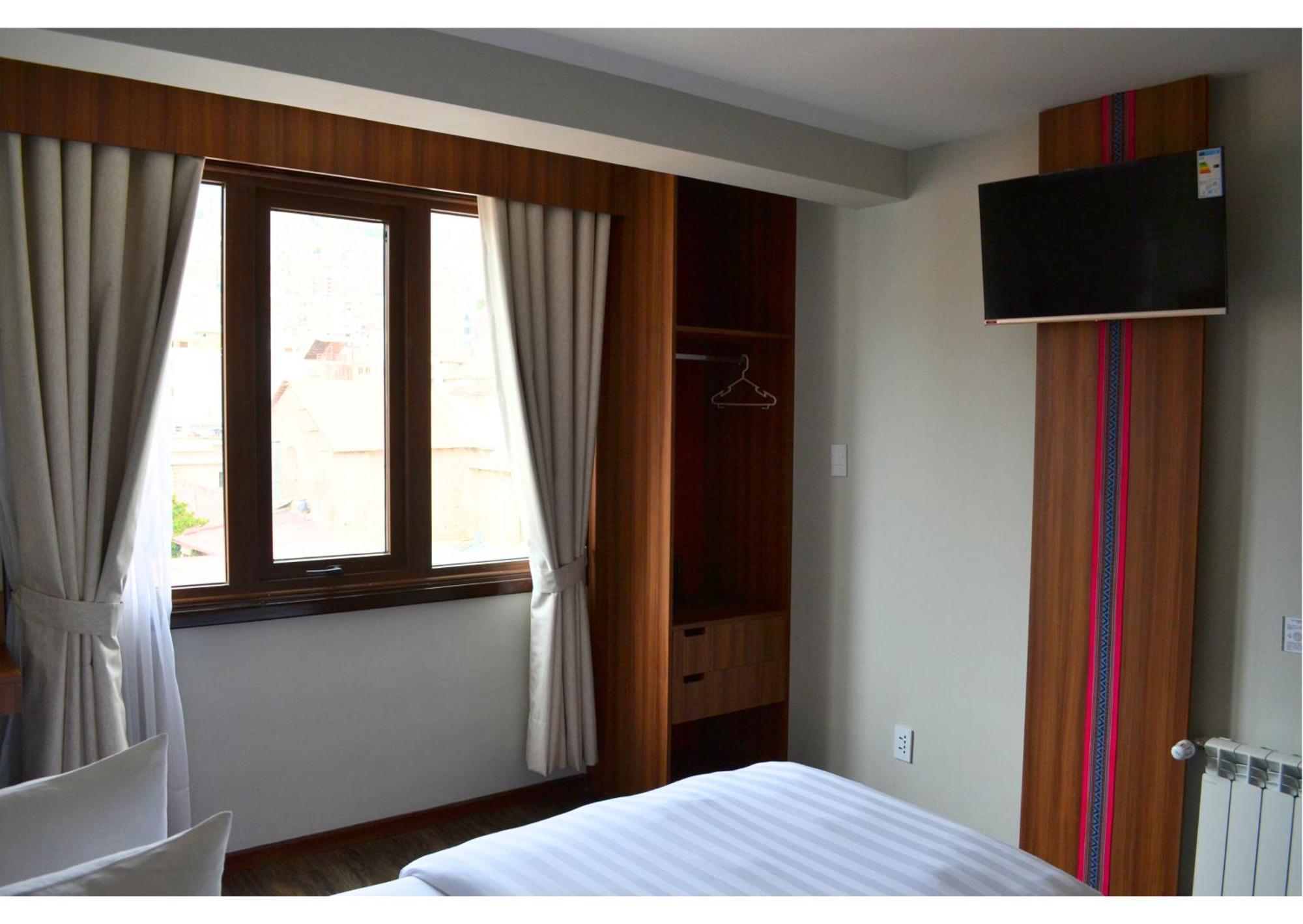 Hotel Altus Express